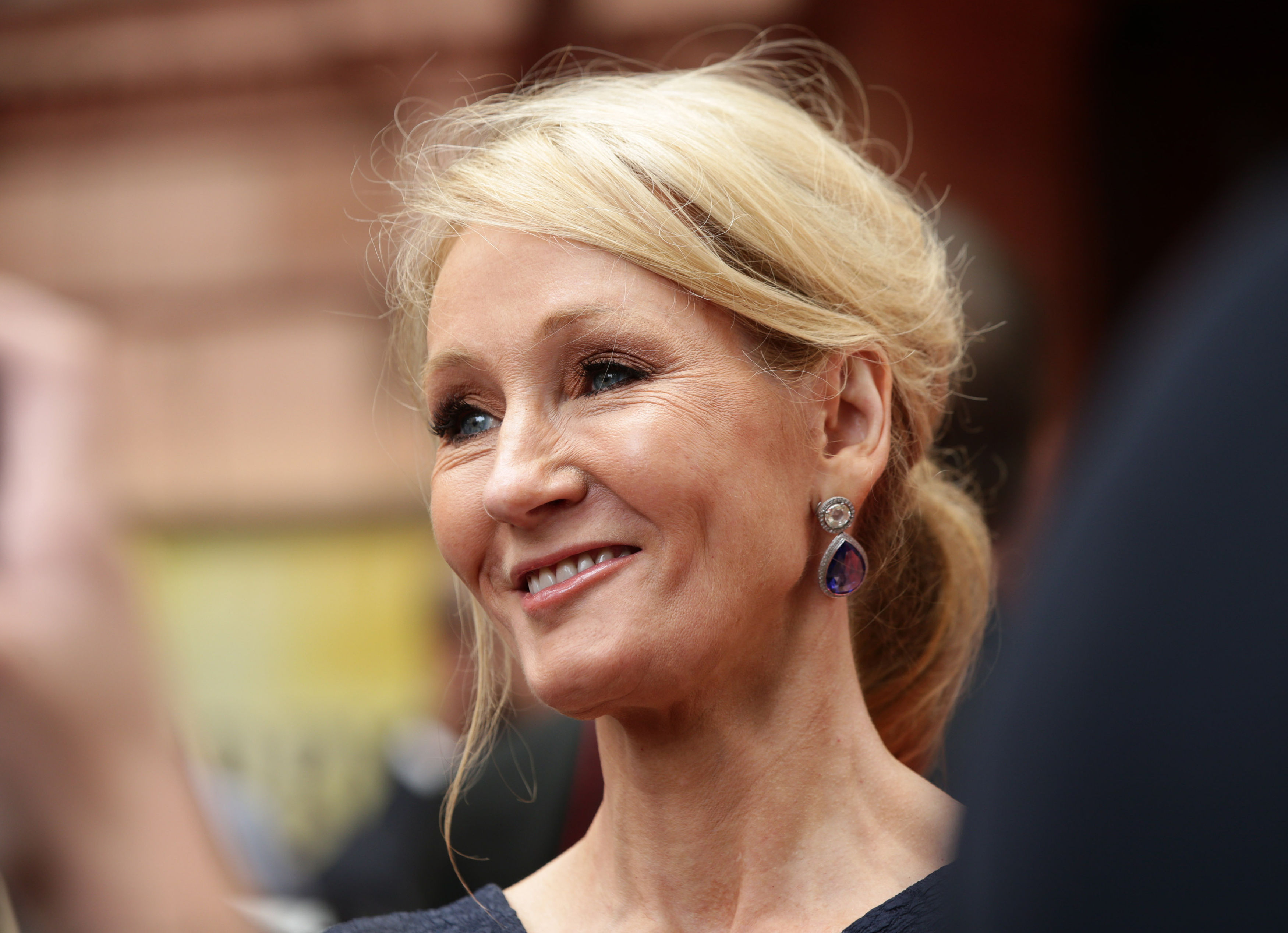 Harry Potter Author JK Rowling Donates £15.3 Million To MS Research ...